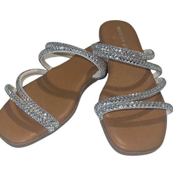 Madden Girl Silver Rhinestone Strappy Slip On Flat Sandals Size 7.5 - Picture 1 of 9